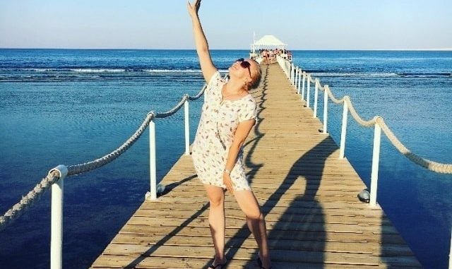 kırık düşlerle baş başa kaldık kırık düşlerle baş başa kaldık
